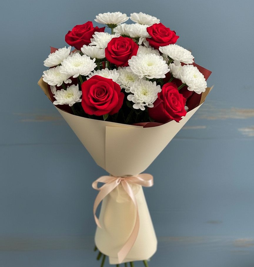 Букет романтическая гармония в Шексне Букет цветов из: Розы и Хризантемы в Шексне