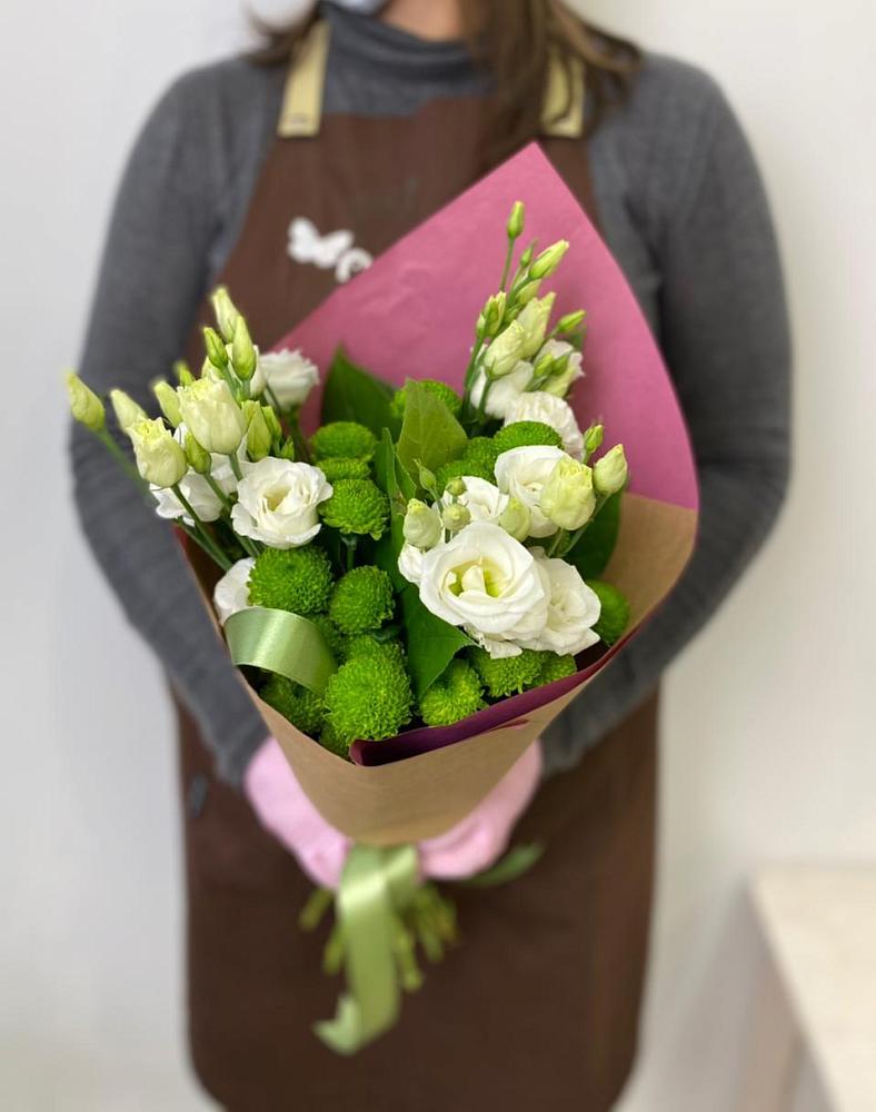 Букет цветов из: Хризантемы и Лизиантусы в Шексне