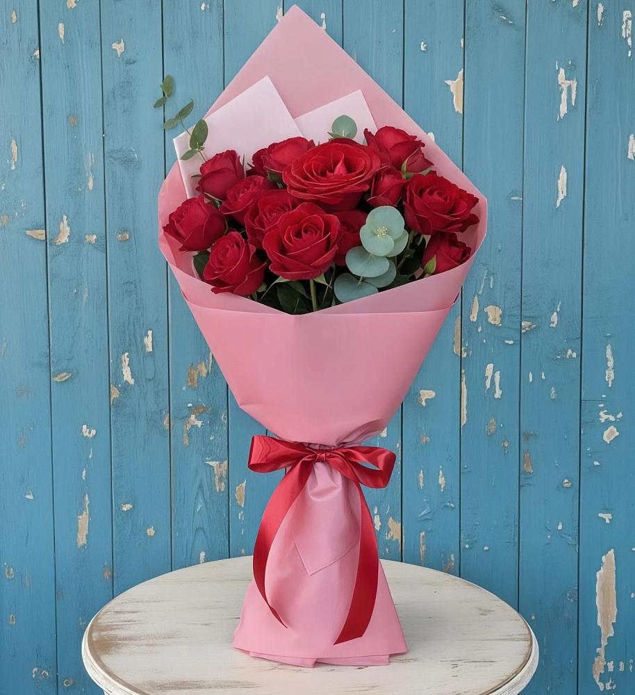 Букет красный бархат в Шексне Букет цветов из: Розы в Шексне