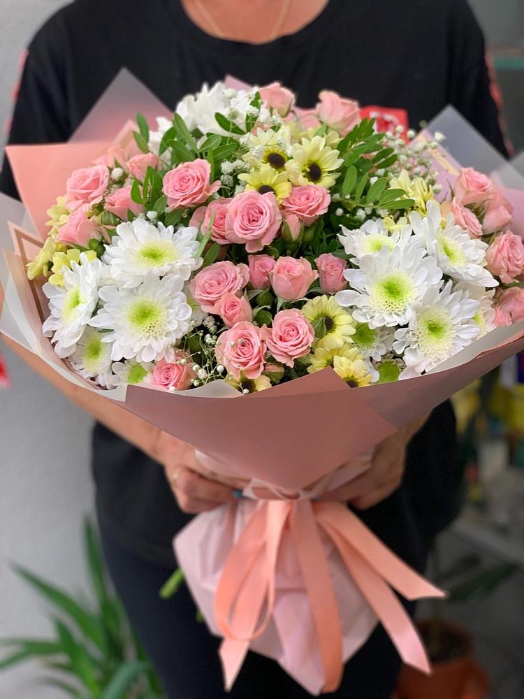 Букет цветов из: Розы и Хризантемы в Шексне