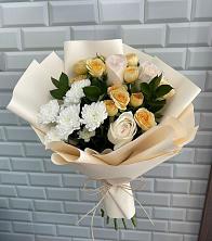 Букет цветочный вальс в Шексне Букет цветов из:  Розы и Хризантемы в Шексне