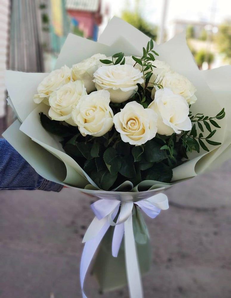 Букет Белые розы Проуд в Шексне