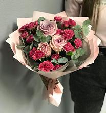 Букет восхищение в Шексне Букет цветов из:  Гвоздики и Розы в Шексне