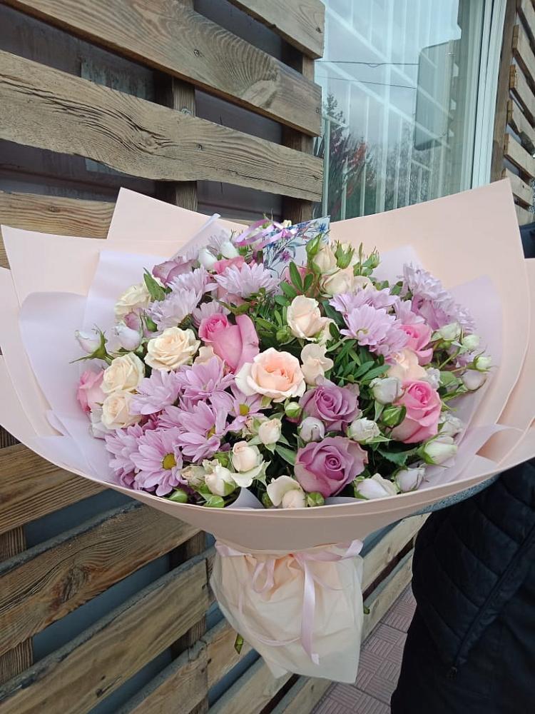 Букет фея в Шексне Букет цветов из: Розы и Хризантемы в Шексне