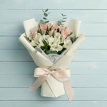 Букет цветов из:  Альстромерии в Шексне