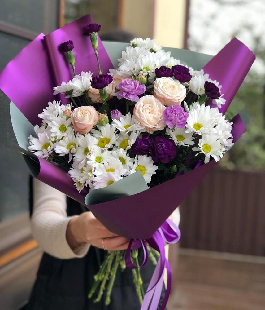 Букет фиолетовый сад в Шексне Букет цветов из: Хризантемы, Гвоздики и Розы в Шексне