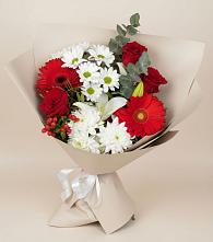 Букет цветов из:  Розы, Хризантемы, Герберы и Лилии в Шексне