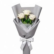 Букет 3 белые розы в Шексне Букет 3 белые розы в Шексне