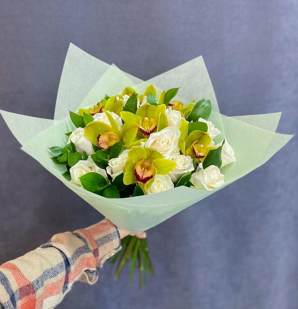 Букет цветов из: Орхидеи и Розы в Шексне