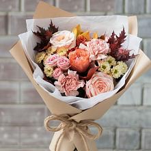 Букет осеннее настроение в Шексне Букет цветов из:  Гвоздики, Хризантемы и Розы в Шексне