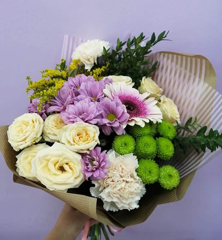 Букет цветов из: Хризантемы, Розы, Гвоздики и Герберы в Шексне