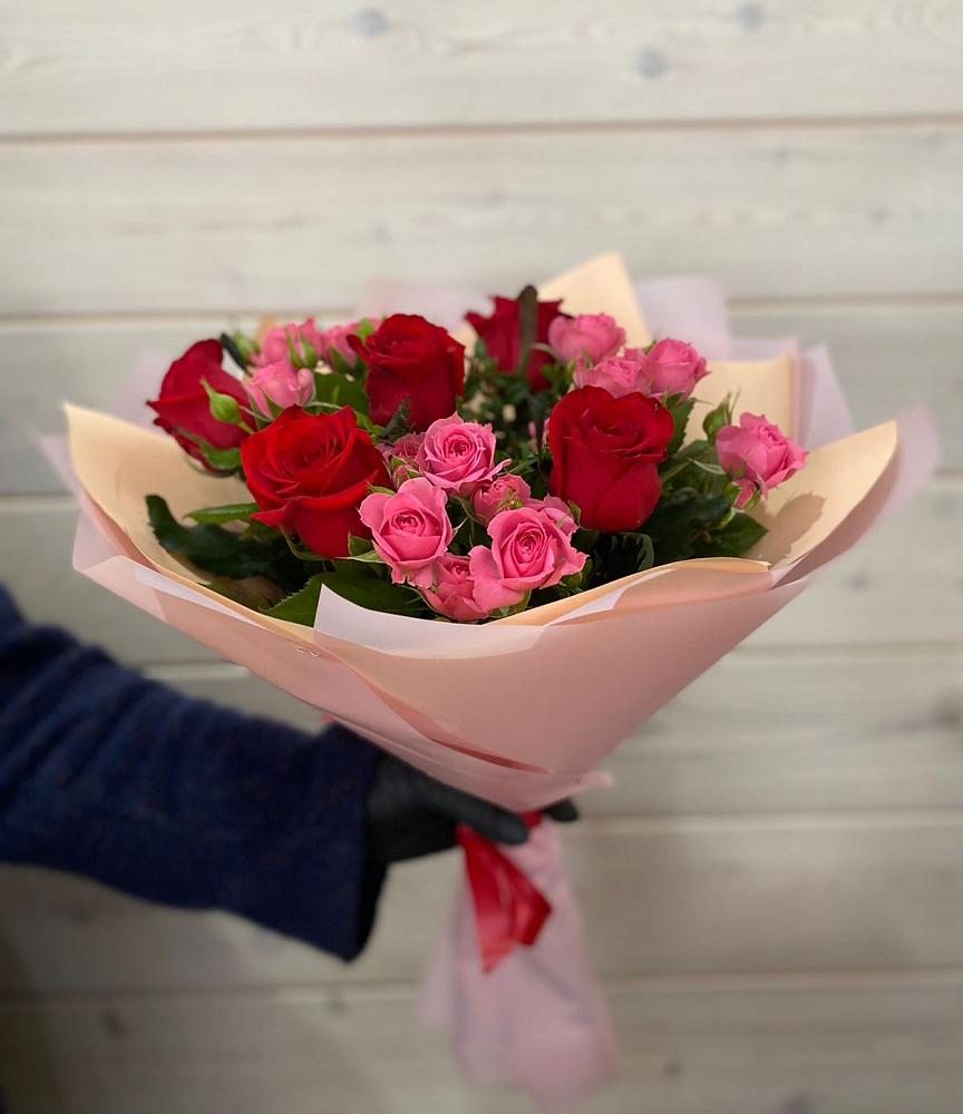 Букет тайны любви в Шексне Букет цветов из: Розы в Шексне